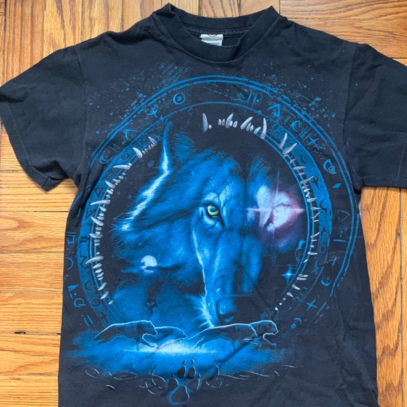 Vintage Wolf T Shirt - Picture 5 of 5